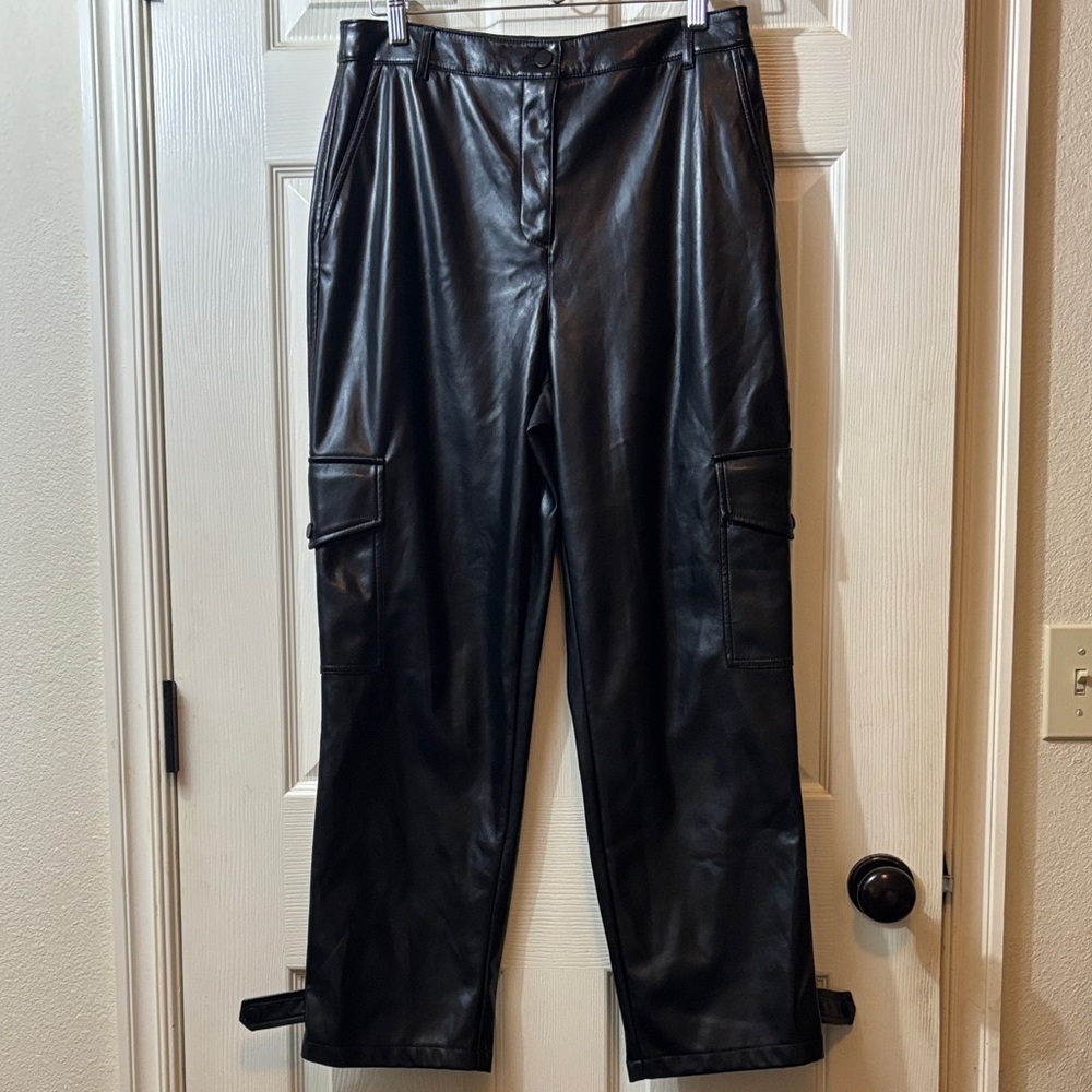 Bailey 44 Black Faux Leather Waistband Detail